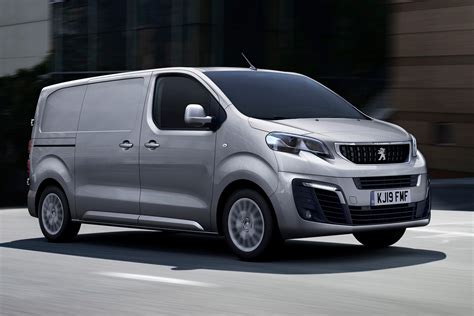 2019 Peugeot Expert trim and engine updates | Auto Express