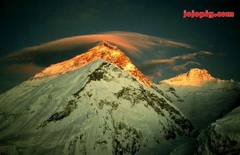 Globe In The Blog Mount Everest Nepal China