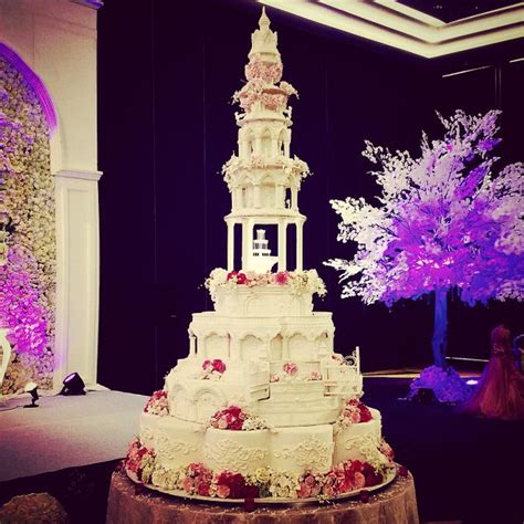7 Tiers And More By Lenovelle Cake