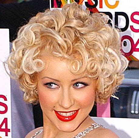 Christina aguilera at a party to introduce the trump tower dubai at the tar estate in bel air, ca on august 23, 2008. Christina Aguilera | Curly hair pictures, Short curly hair ...