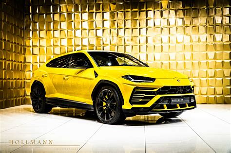 It was unveiled on 4 december 2017 and was put on the market for the 2018 model year. Lamborghini Urus - Hollmann International - Germany - For ...