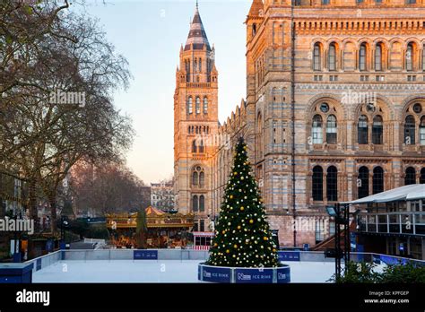 London United Kingdom December 12th 2017 Ice Ring With Christmas