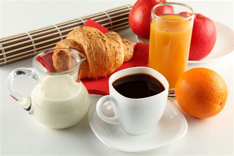 Descubre Qué Se Debe Tomar Primero A La Hora Del Desayuno ¿café O Jugo