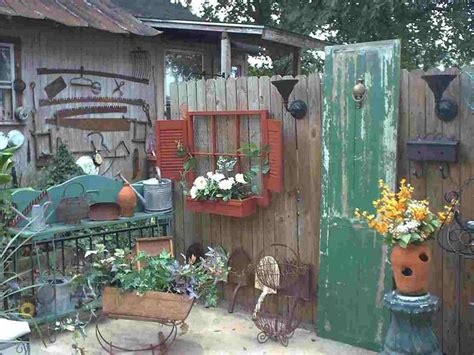 A pinterest reader suggested using a solar light inside? Garden Junk Room | Projects to Try | Pinterest | Gardens ...