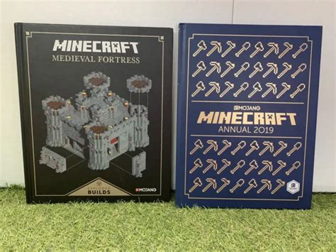 Minecraft Medieval Fortress And Annual 2019 2427 Picclick