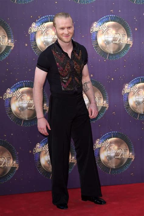 Strictly Come Dancing Jonnie Peacock Cuts Hair Off Ok
