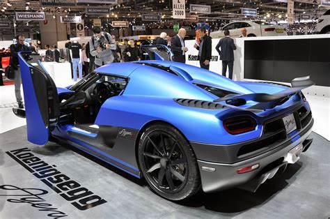 Like the agera, it will probably be focused on breathtaking performance figures, allowing the hybrid regera to act as the brand's more luxurious, comfortable gt car targeting similar customers to the. Koenigsegg Agera R is a matte blue streak of lightning ...