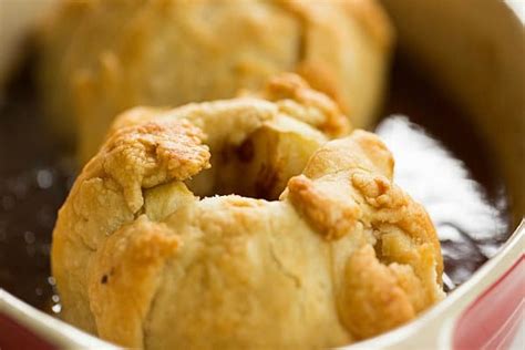 Prepare pie crust according to package directions for. pillsbury pie crust apple dumplings