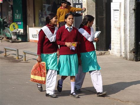 Indian Schoolgirls Photograph By Jan H Kalvik