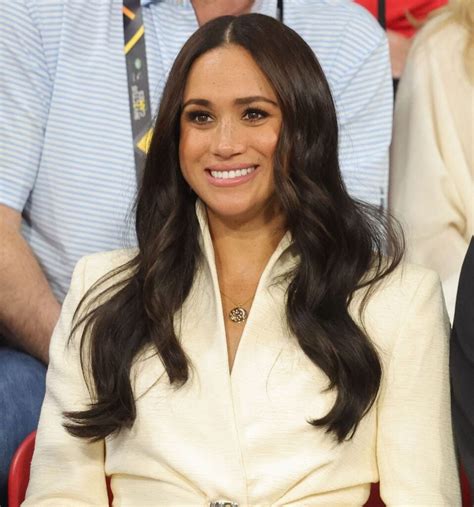 meghan markle called out by critics for bimbo comments racy acting role