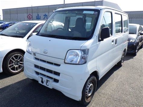 Buy Daihatsu Hijet Van For Malta