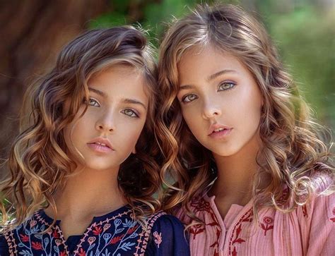 Ava Marie และ Leah Rose หนูน้อยฝาแฝดที่หน้าตาสวยที่สุดในโลก