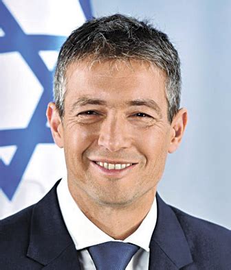 ארץ נהדרת היא תוכנית בידור סאטירית ישראלית, שמשודרת במסגרת שידורי קשת מאז נובמבר 2003.התוכנית כוללת התייחסויות סאטיריות והומוריסטיות לאירועי השבוע החולף בעיקר באמצעות חיקויים, מערכונים, בדיחות וחידודים על כותרות השבוע. משבר הקורונה הוא הזדמנות להשקעה בתשתיות מחוללות צמיחה ...