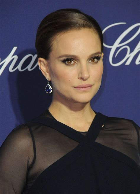 natalie portman palm springs international film festival awards gala 04 gotceleb