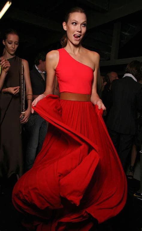 Karlie Kloss In That Red Dress By Lanvin Karlie Kloss Famous Faces