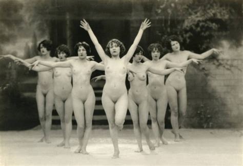 Naked Chorus Line Circa 1925 Nudeshots