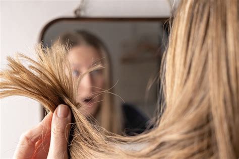 7 Signssymptoms Of Heat Damaged Hair And How To Revive It
