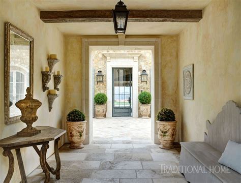 California Home With Provençal Style Making An Entrance