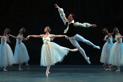 Review American Ballet Theater Opens Season At Lincoln Center The