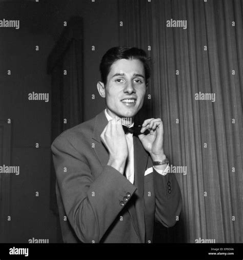 Deutscher Sängerin Und Entertainer Udo Jürgens Im November 1956