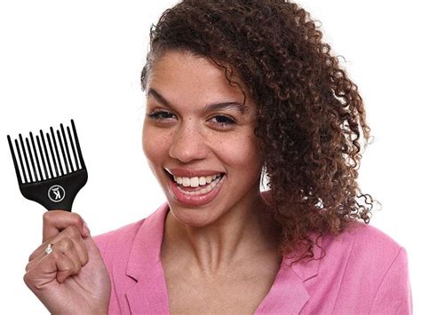 The 7 Best Combs And Brushes For Curly Hair 2023 Buying Guide
