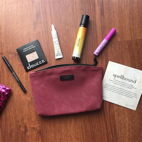 Update your quiz anytime for surprise preferences in your bags. ipsy Glam Bag Review - October 2017 - Beauty Subscription Box