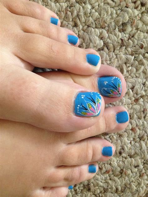 15 Easy Nail Art For Toes Pretty Designs