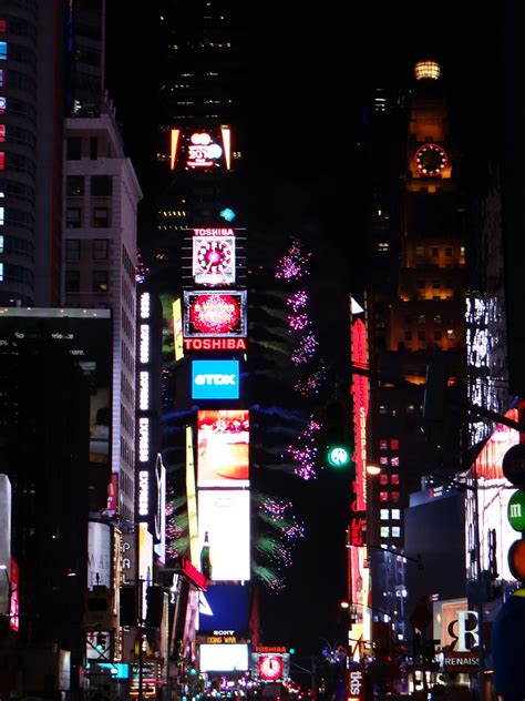 Sylwester Jednak Na Times Square Dwie Połówki Globu