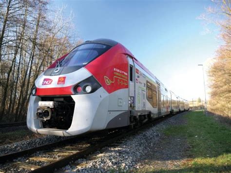 Sncf Voyageurs And Alstom Unveil First Régiolis Hybrid Train Rail Sistem