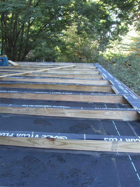 New materials add to the longevity and stability of a deck, whereas limitless designs offer new ways to design your deck. Roof Deck