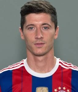 Robert lewandowski is a famous polish professional footballer who plays for the bayern munich football club and also the poland national team, where he serves as the captain. Wedden op Polen Euro 2016