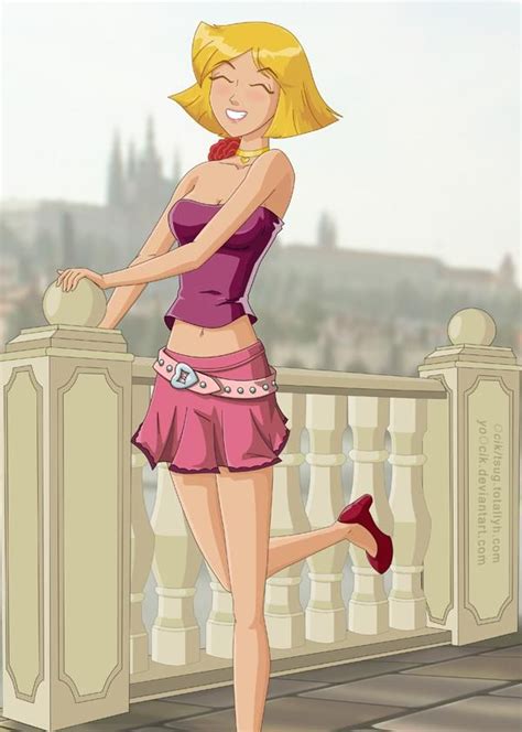 Clover Posing By Yoocik On Deviantart Totally Spies Clover Totally Spies Spy Outfit
