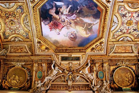 le plafond de la galerie d'Apollon au palais du Louvre | Classical