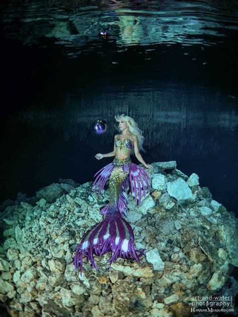 Pin By Geoffrey On Mermaid Mermaid Photography Realistic Mermaid