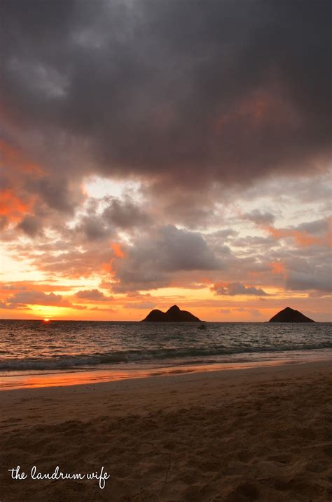 And Drink The Wild Air Getting To Know Hawaii Sunrise At Lanikai Beach