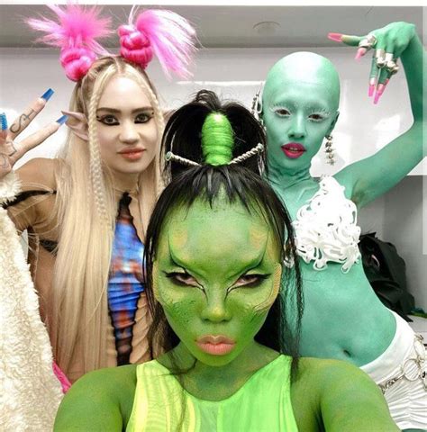 Grimes Alien Costume Alien Aesthetic Alien Makeup