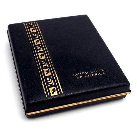 The army achievement medal comes with a unique service ribbon, which is worn on the recipient's uniform in situations where the full medal is not worn. ARMY ACHIEVEMENT MEDAL USA complete in case, full size ...
