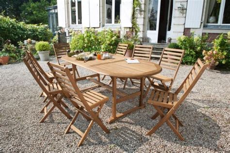 Un espacce dédié au bricolage, avec des conseils utiles pour construire facilement des meubles fonctionnels pour la maison et le jardin. table de jardin mr bricolage