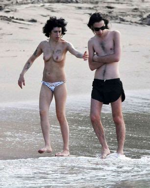 Amy Winehouse Naked