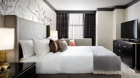Make your bedroom like a hotel room. How to make your bedroom look like a luxury hotel room ...