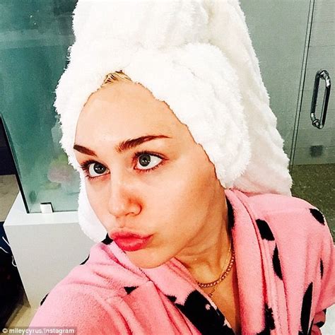 Miley Cyrus Does Her Best Impression Of Model Gigi Hadid But Its Not