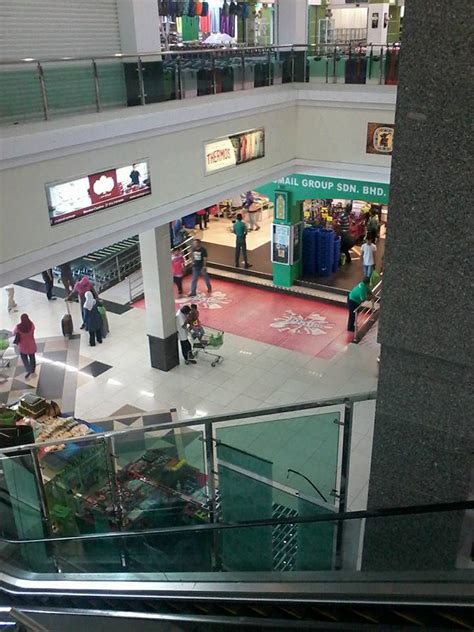 Inilah dia kompleks haji ismail group mall yang selalu diperkatakan orang. Membeli belah di Kompleks Haji Ismail Group Mall Langkawi ...