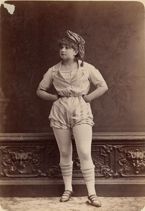 Vintage Photos Of Victorian Burlesque Dancers And Their Elaborate Costumes Rare