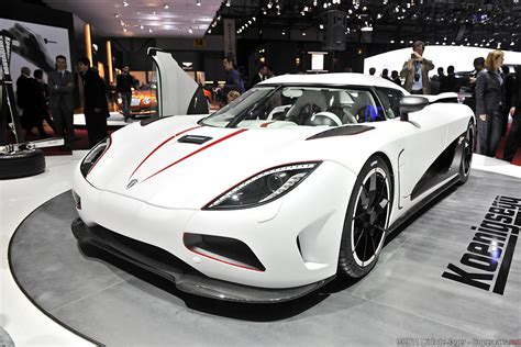The agera r, based on the agera, followed in the footsteps of the ccxr as it also runs on biofuel. 2011 Koenigsegg Agera R Gallery | | SuperCars.net