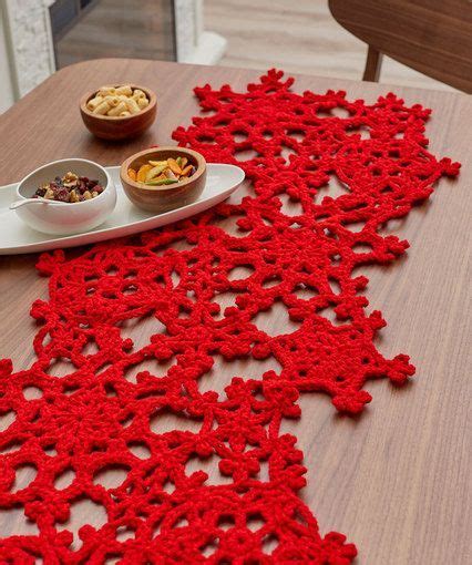 12 Free Christmas Table Runner Crochet Patterns Crafting Happiness