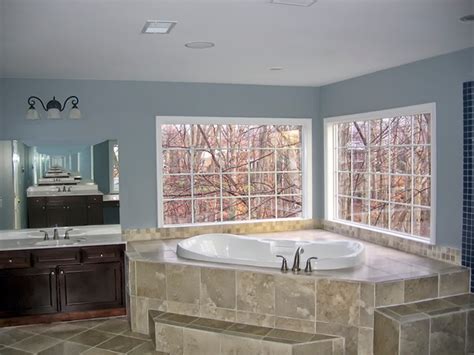 Neat functional bathtub surround storage ideas 17 corner tub. Corner Jacuzzi Tub with Marble Seating to Bringing the ...