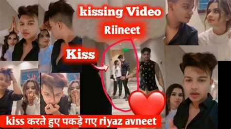 रियाज़ अवनीत का लिया चुम्मा Riyaz And Avneet Viral Kiss Video Reality Riyaz Avneet Kissing