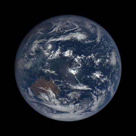 La Terra Fotografata Dallo Spazio Ogni Giorno Galileo