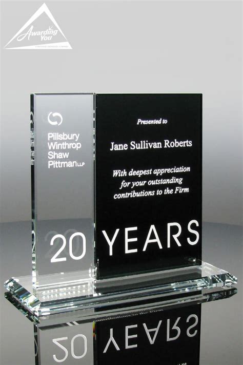 The words on the certificates or awards are keenly written or sculptured to convey a heartfelt message to the recipient. Sponsor and Donor Recognition Awards Ideas and Award Wording