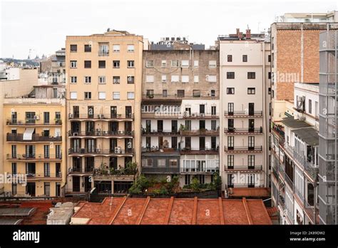 Barcelona Buildings Hi Res Stock Photography And Images Alamy